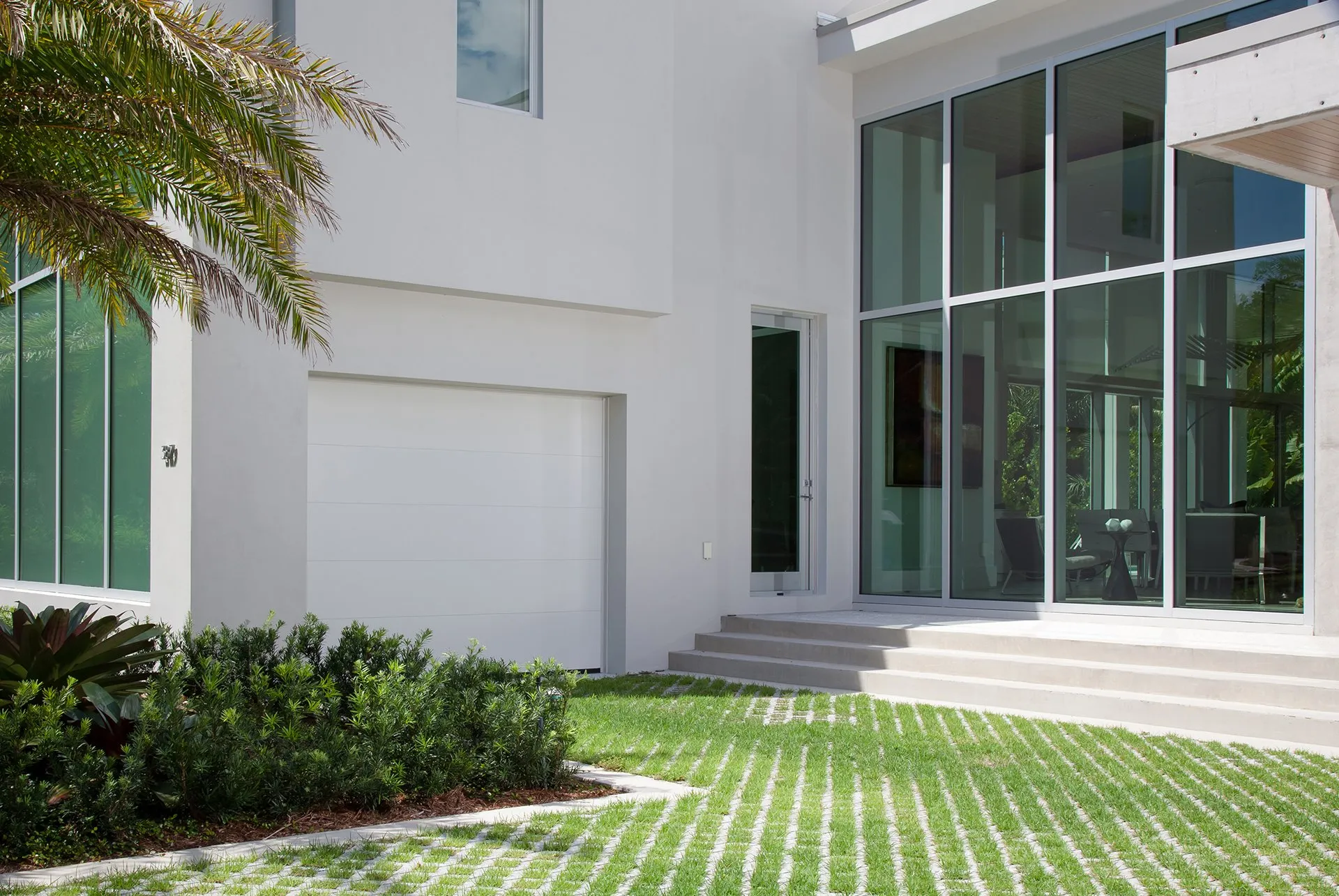 Haas Aluminum 5000 Series — garage door repair Oklahoma City